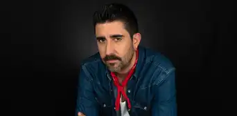 Álex Ubago asegura que se ha reinventado, pero sin perder su esencia: “Trato de ser fiel a mi estilo” Álex Ubago asegura que se ha reinventado, pero sin perder su esencia: “Trato de ser fiel a mi estilo”