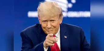 ¡Atención, inmigrantes en USA! Los 7 delitos y 3 criterios que ICE usa para deportar indocumentados por orden de Trump ¡Atención, inmigrantes en USA! Los 7 delitos y 3 criterios que ICE usa para deportar indocumentados por orden de Trump