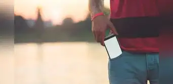 ¿Tu smartphone se enciende solo cuando lo llevas en el bolsillo?: este ajuste solucionará el problema ¿Tu smartphone se enciende solo cuando lo llevas en el bolsillo?: este ajuste solucionará el problema