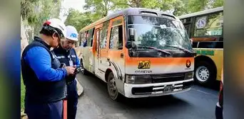 Llevan al depósito a 90 vehículos informales con más de 2 millones de multa Llevan al depósito a 90 vehículos informales con más de 2 millones de multa