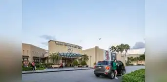 Hombre apuñala a mujer y se quita la vida en Miami: la víctima fue llevada de emergencia a hospital en Florida