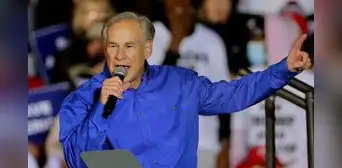 Greg Abbott propone histórico aumento salarial para profesores en Texas por considerarlo "un tema prioritario"