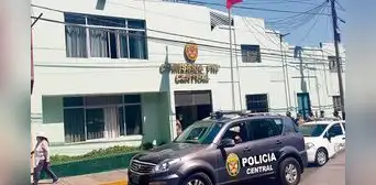 Policía es detenido tras ser encontrado con una menor de 17 años reportada como desaparecida