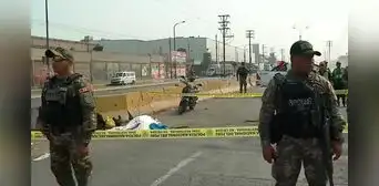 Tragedia en Santa Anita: joven policía muere tras perder el control de su motocicleta en la av. Nicolás Ayllon Tragedia en Santa Anita: joven policía muere tras perder el control de su motocicleta en la av. Nicolás Ayllon