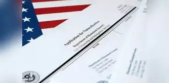 Estas son las principales diferencias entre un inmigrante naturalizado y un residente permanente en Estados Unidos Estas son las principales diferencias entre un inmigrante naturalizado y un residente permanente en Estados Unidos