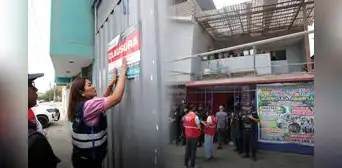 Clausuran tres colegios privados en VMT por operar sin la autorización del Minedu ni certificados de Defensa Civil Clausuran tres colegios privados en VMT por operar sin la autorización del Minedu ni certificados de Defensa Civil