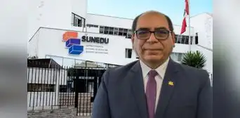 Ratifican a Manuel Castillo como jefe de Sunedu: las polémicas de un personaje cercano a rectores Ratifican a Manuel Castillo como jefe de Sunedu: las polémicas de un personaje cercano a rectores