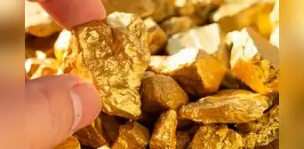 Geólogos revelan que los terremotos están produciendo pepitas de oro bajo la corteza de la Tierra