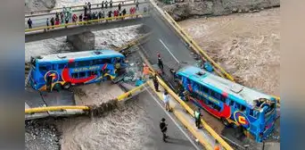 Accidente en Chancay: impactantes imágenes del puente colapsado que volcó un bus interprovincial al río Accidente en Chancay: impactantes imágenes del puente colapsado que volcó un bus interprovincial al río