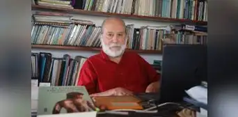 Alejandro Estrada Mesinas: “Perú le debe pedir perdón a Polinesia” Alejandro Estrada Mesinas: “Perú le debe pedir perdón a Polinesia”