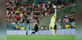 ¡De antología! Pedro Gallese 'ridiculizó' a Lionel Messi con espectacular atajada en el clásico de Miami ¡De antología! Pedro Gallese 'ridiculizó' a Lionel Messi con espectacular atajada en el clásico de Miami