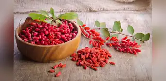 La fruta que combate el envejecimiento y ayuda a reducir el azúcar en sangre, según expertos La fruta que combate el envejecimiento y ayuda a reducir el azúcar en sangre, según expertos