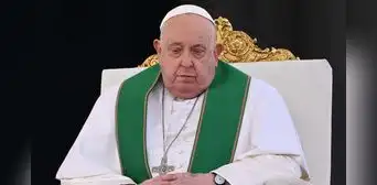 El papa Francisco tiene neumonía bilateral y un cuadro clínico "complejo", según el Vaticano