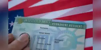 A tener en cuenta, inmigrante: cuándo reemplazar la Green Card en Estados Unidos 2025, según USCIS