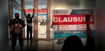 Clausuran temporalmente Real Plaza de Villa María del Triunfo por estructuras oxidadas y filtración de humedad Clausuran temporalmente Real Plaza de Villa María del Triunfo por estructuras oxidadas y filtración de humedad