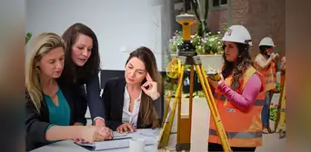 Mujeres aún ganan menos que los hombres en Perú pese a incremento de oportunidades laborales, advierten expertos Mujeres aún ganan menos que los hombres en Perú pese a incremento de oportunidades laborales, advierten expertos