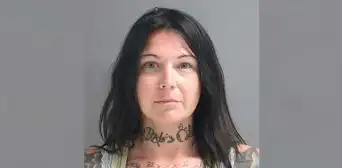 Brutal asesinato en Florida: mujer intentó borrar su ADN con Diet Mountain Dew, pero falló y fue sentenciada a 35 años de prisión Brutal asesinato en Florida: mujer intentó borrar su ADN con Diet Mountain Dew, pero falló y fue sentenciada a 35 años de prisión