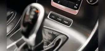 Si conduces un carro automático en Perú: así deberías apagarlo en 2025 para evitar fallos en la transmisión