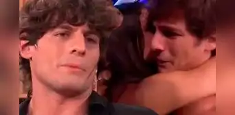 Renato Rossini Jr. olvida a Ale Fuller y besa a exparticipante de 'Gran Hermano Argentina' tras ser eliminado del reality Renato Rossini Jr. olvida a Ale Fuller y besa a exparticipante de 'Gran Hermano Argentina' tras ser eliminado del reality