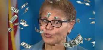 Aumento salarial en Los Ángeles 2025: Karen Bass asegura nuevo sueldo para trabajadores a partir de esta fecha Aumento salarial en Los Ángeles 2025: Karen Bass asegura nuevo sueldo para trabajadores a partir de esta fecha