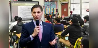 Florida: senador Danny Burgess busca modificar una ley de seguridad escolar sobre cerraduras en puertas y portones