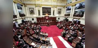 Congreso aprueba por insistencia ley que restituye la detención preliminar en casos de no flagrancia Congreso aprueba por insistencia ley que restituye la detención preliminar en casos de no flagrancia