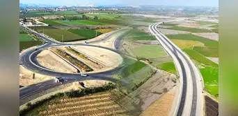 La nueva vía de evitamiento al norte de Perú: obra de US $174 millones reducirá el viaje de 2 horas a 30 minutos La nueva vía de evitamiento al norte de Perú: obra de US $174 millones reducirá el viaje de 2 horas a 30 minutos