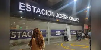 Hombre es asesinado en la estación Jorge Chávez de la Línea 1 del Metro de Lima Hombre es asesinado en la estación Jorge Chávez de la Línea 1 del Metro de Lima