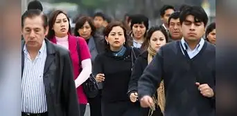 Congreso: aprueban dictamen que flexibiliza horario laboral a trabajadores con hijos, ¿en qué caso? Congreso: aprueban dictamen que flexibiliza horario laboral a trabajadores con hijos, ¿en qué caso?