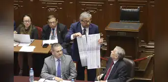 Comisión de Constitución aprueba que solo haya una cédula en elecciones 2026: ONPE propuso que sean dos