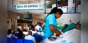 Proyecto de ley propone duras sanciones a EsSalud y hospitales públicos que no den cita en máximo de cinco días