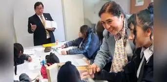 Nueva oportunidad para que docentes peruanos de colegios privados regularicen su título pedagógico