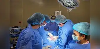 Médicos salvan de morir a un niño de 8 años que ingirió una batería en Sullana, Piura