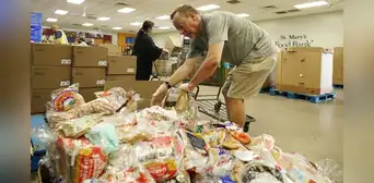 California apoyó a familias entregando alimentos desde marzo sin importar el estatus migratorio de los residentes California apoyó a familias entregando alimentos desde marzo sin importar el estatus migratorio de los residentes