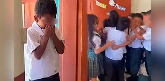 |Escolar que nunca había celebrado su cumpleaños se emociona hasta las lágrimas al ver que le organizaron una fiesta sorpresa |Escolar que nunca había celebrado su cumpleaños se emociona hasta las lágrimas al ver que le organizaron una fiesta sorpresa