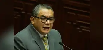 Moción de censura contra Juan José Santiváñez fue aprobada por el Congreso: fracasó el blindaje de sus aliados Moción de censura contra Juan José Santiváñez fue aprobada por el Congreso: fracasó el blindaje de sus aliados