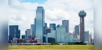 ¿Por qué Dallas ya no aparece en el ranking de las principales economías de EEUU en 2025? Las razones detrás de su caída