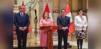 Dina Boluarte busca calmar las aguas y convoca a elecciones generales para el 2026 Dina Boluarte busca calmar las aguas y convoca a elecciones generales para el 2026