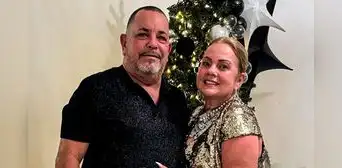 Cubano nacionalizado español es arrestado por ICE tras sacar la basura fuera de casa: "No le dan agua, ni comida" Cubano nacionalizado español es arrestado por ICE tras sacar la basura fuera de casa: "No le dan agua, ni comida"