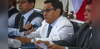 Minsa denunciará penalmente a Medifarma por elaborar suero defectuoso y ocasionar la muerte de 3 personas Minsa denunciará penalmente a Medifarma por elaborar suero defectuoso y ocasionar la muerte de 3 personas