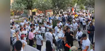 Padres realizan plantón por casos de extorsión en colegios de Los Olivos: "Solicitamos resguardo antes, durante y después de clases" Padres realizan plantón por casos de extorsión en colegios de Los Olivos: "Solicitamos resguardo antes, durante y después de clases"