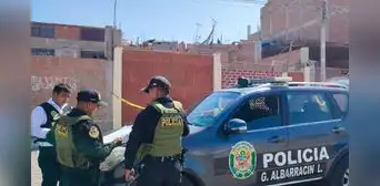 Falsos obreros maniatan a menores durante robo y huyen en auto de placa chilena en Tacna Falsos obreros maniatan a menores durante robo y huyen en auto de placa chilena en Tacna