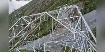 Pataz: ya van 17 torres derribadas y al menos 20 muertos por ataques armados
