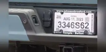 Adiós a las placas de papel en Texas: aprueban proyecto de ley para transferir placas metálicas entre vehículos desde esta fecha Adiós a las placas de papel en Texas: aprueban proyecto de ley para transferir placas metálicas entre vehículos desde esta fecha