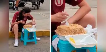 Hincha de la ‘U’ sorprende al comer un megachaufa afuera del Monumental y le dicen: "El verdadero plato taypa" Hincha de la ‘U’ sorprende al comer un megachaufa afuera del Monumental y le dicen: "El verdadero plato taypa"