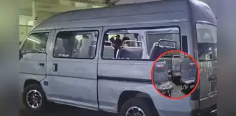 Delincuentes atacan combi que trasladaba a una familia en Comas: hay un muerto y cuatro heridos Delincuentes atacan combi que trasladaba a una familia en Comas: hay un muerto y cuatro heridos