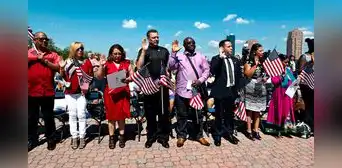 Atención inmigrantes sin ciudadanía de EEUU en Florida: conoce los casos donde no es obligado realizar el juramento de lealtad Atención inmigrantes sin ciudadanía de EEUU en Florida: conoce los casos donde no es obligado realizar el juramento de lealtad