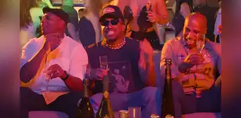 Jefferson Farfán, Roberto Guizasola y ‘Cuto’ Guadalupe debutan en videoclip ‘Amá Charo’: "Soy galáctico"