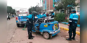 Dos heridos deja choque entre combi y moto torito en Juliaca Dos heridos deja choque entre combi y moto torito en Juliaca