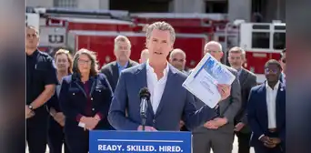 Gavin Newsom y su buena noticia para egresados que buscan empleo en California con "pasaportes profesionales"